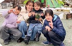 あそびあランドに遊びに来ている親子