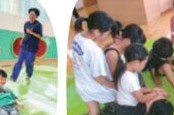一緒に遊ぶ子どもたち